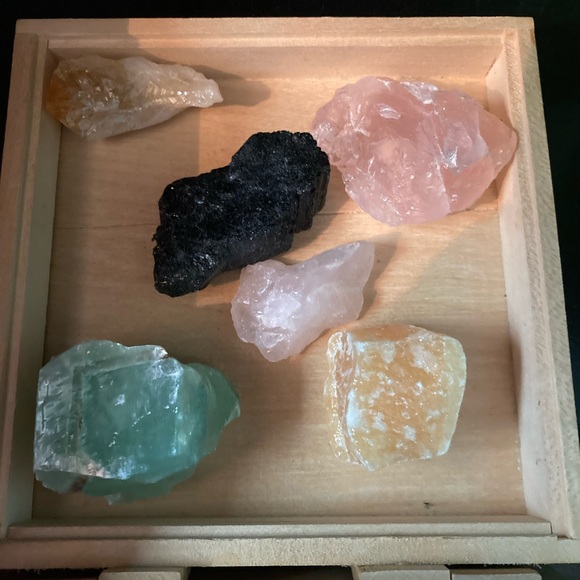 2 pc bundle of unique books 1 book is very rare Centred on the Woman within… - Picture 7 of 7